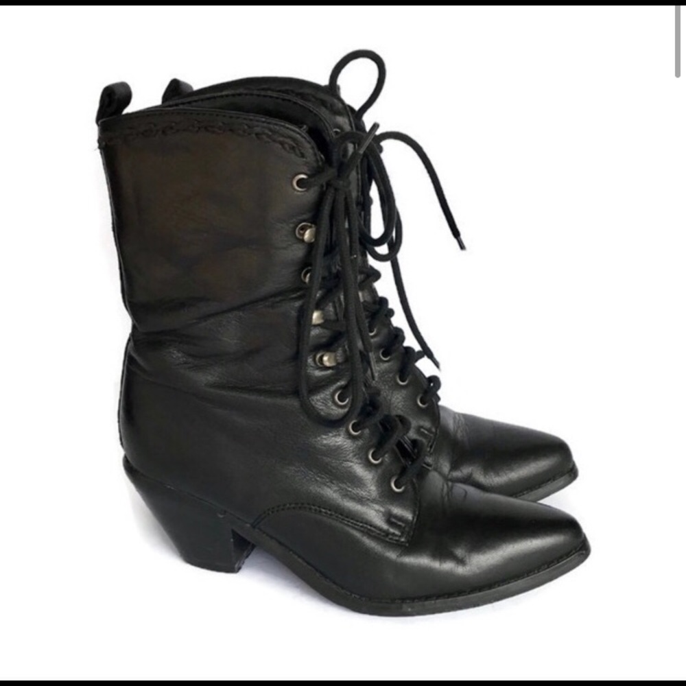 ISO!!! ZODIAC BOOTS